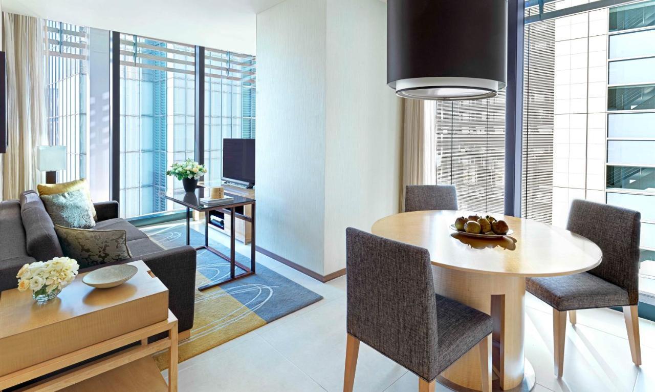 Hotel Oakwood Premier Tokio Exterior foto A typical apartment at The Suites at The Standard