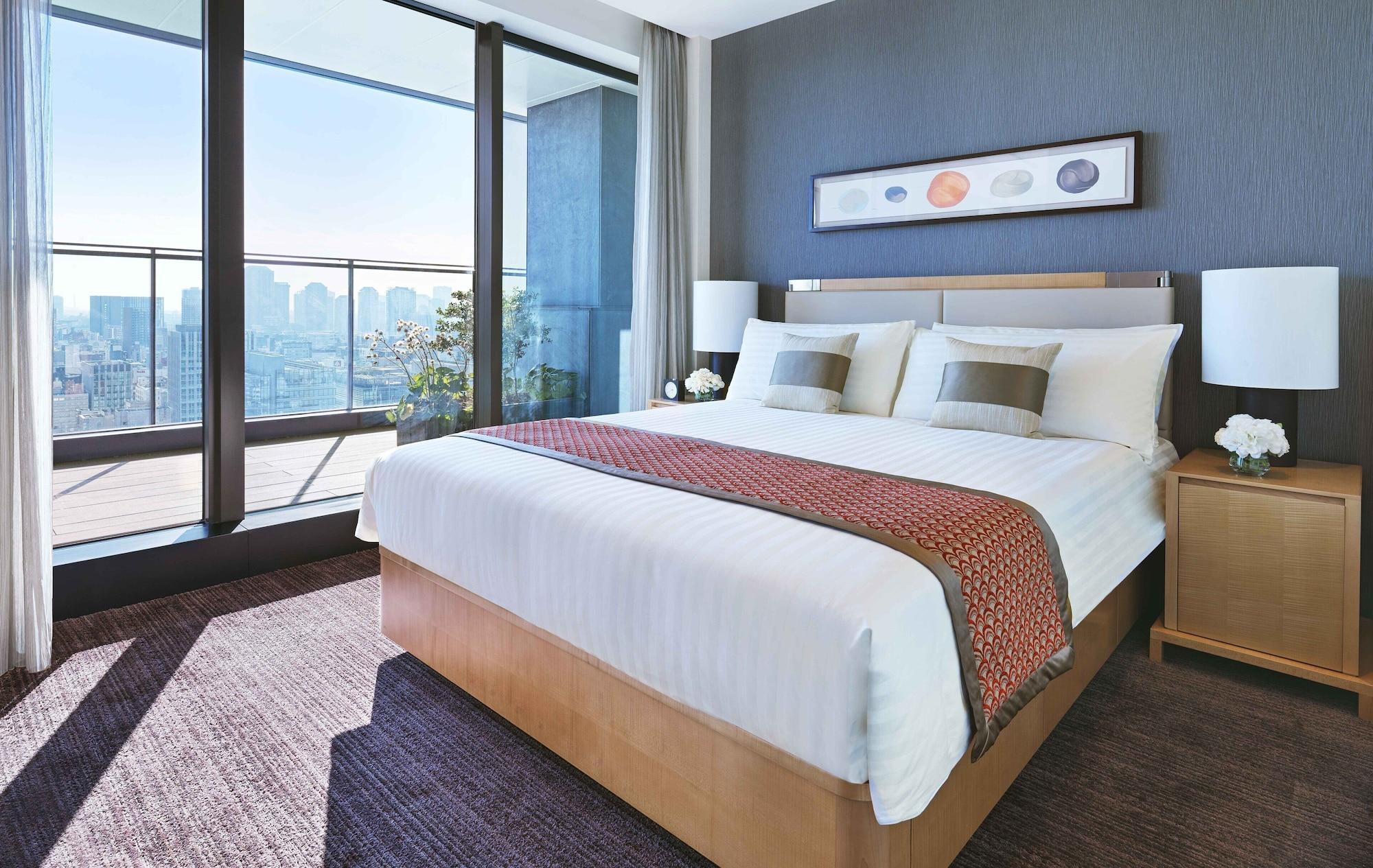 Hotel Oakwood Premier Tokio Exterior foto A bedroom at the Westin