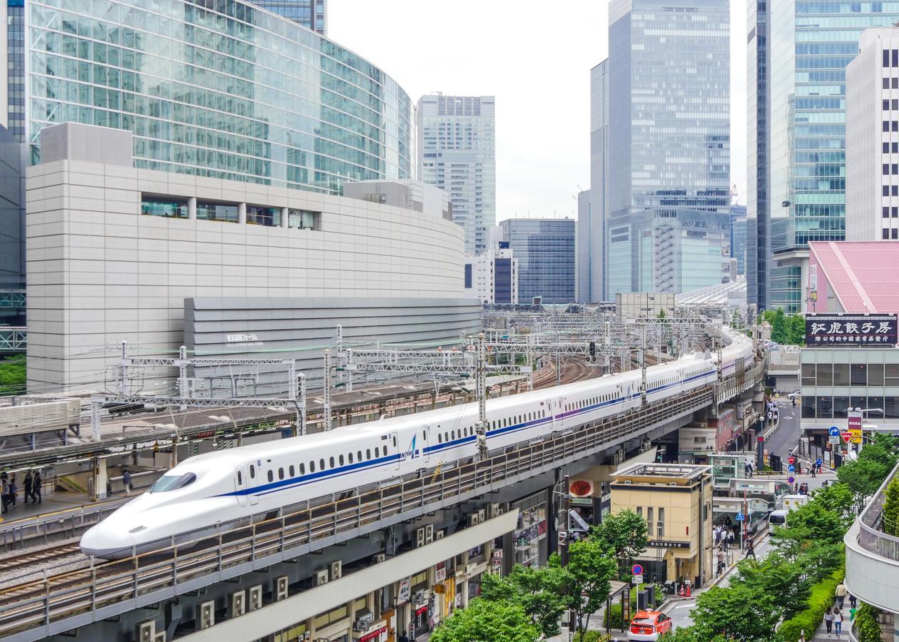 Hotel Oakwood Premier Tokio Exterior foto Shinkansen